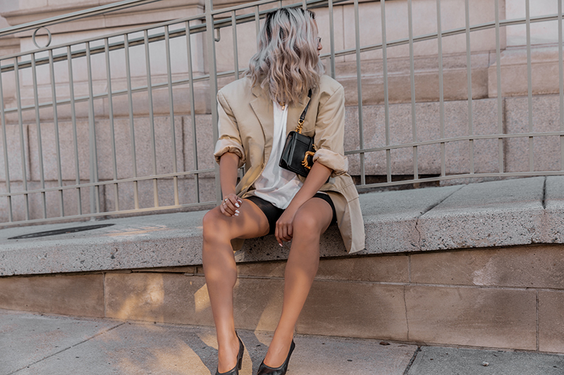 minimal style luxury fashion blogger