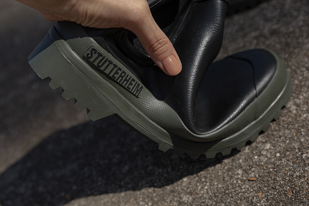 Stutterheim rain boots review of rubber flexibility