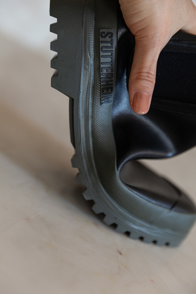 Stutterheim rain boots review of flexibility and logo
